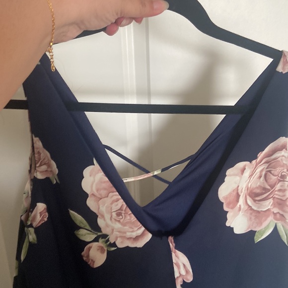 Dex floral, sleeveless dress. - Picture 3 of 4